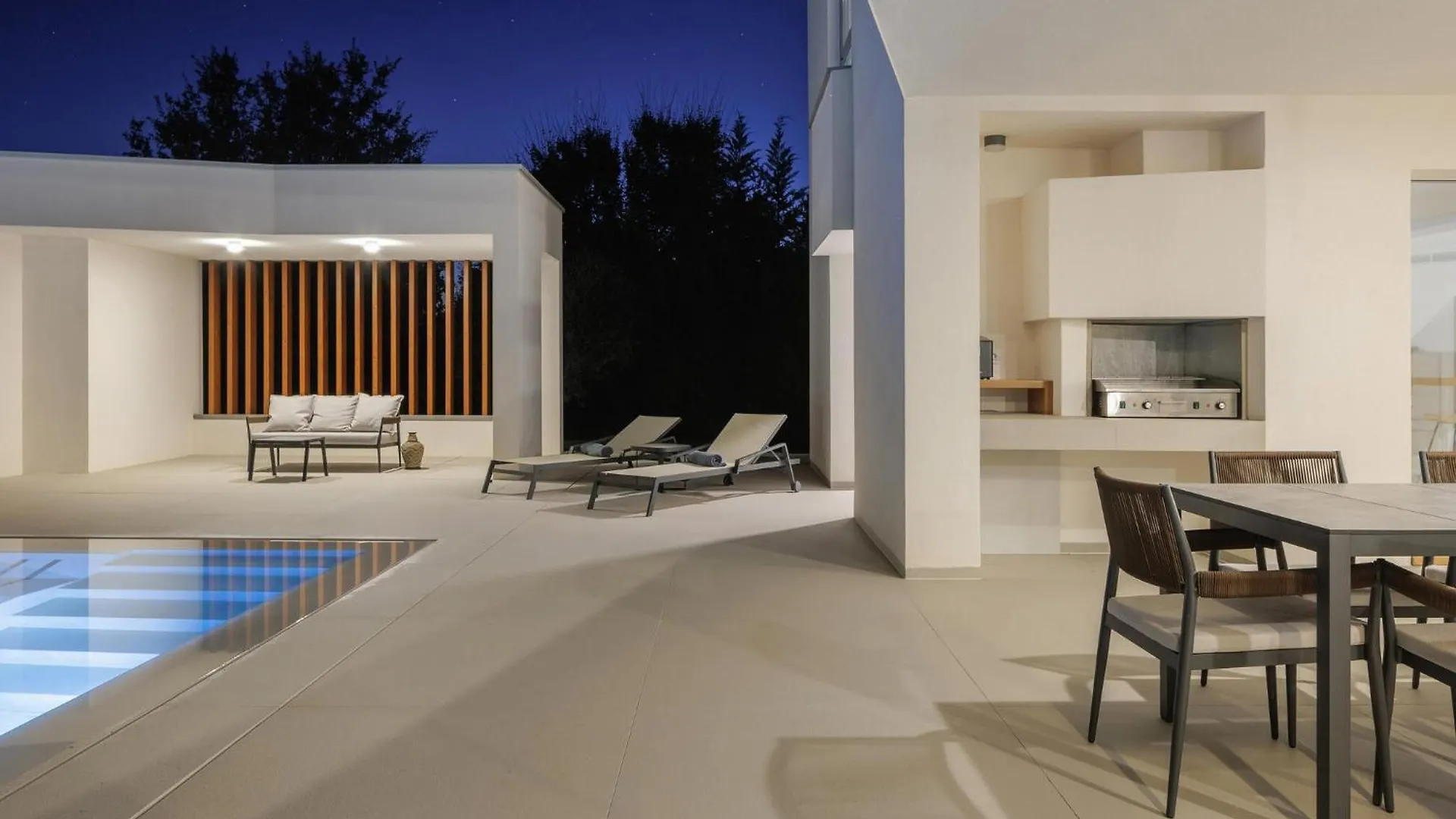 Nyaraló Amazing Home In Gajana With Heated Swimming Pool
